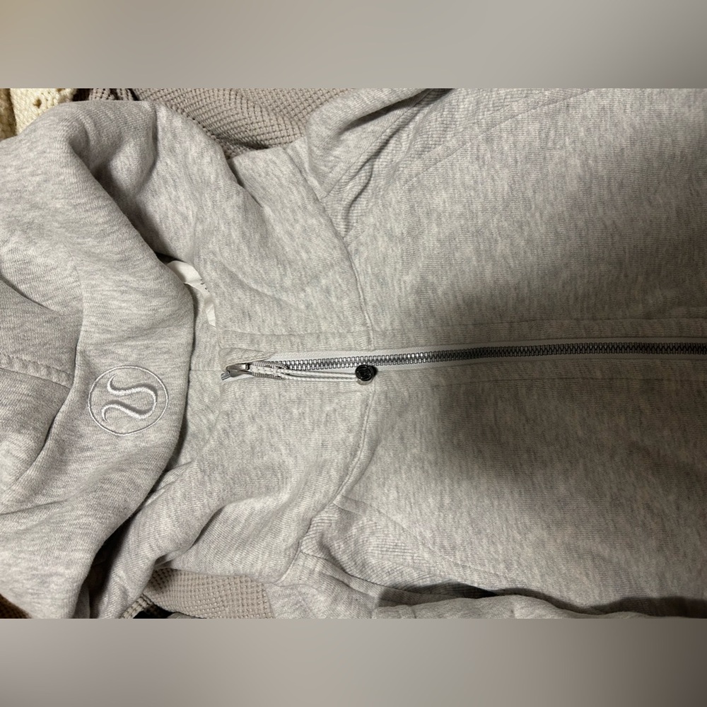 Lululemon crop hoodie